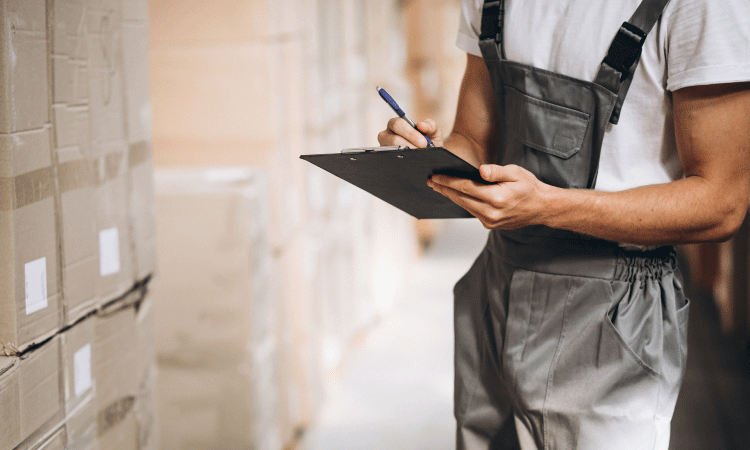 W3ERP - 5 dicas para organizar o estoque pensando em 2020